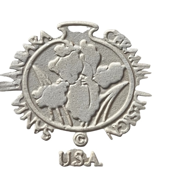 Ceramic Sandy Clough Floral Wall Clock Roses & Butterflie, Vintage Used AS-IS - Picture 5 of 6